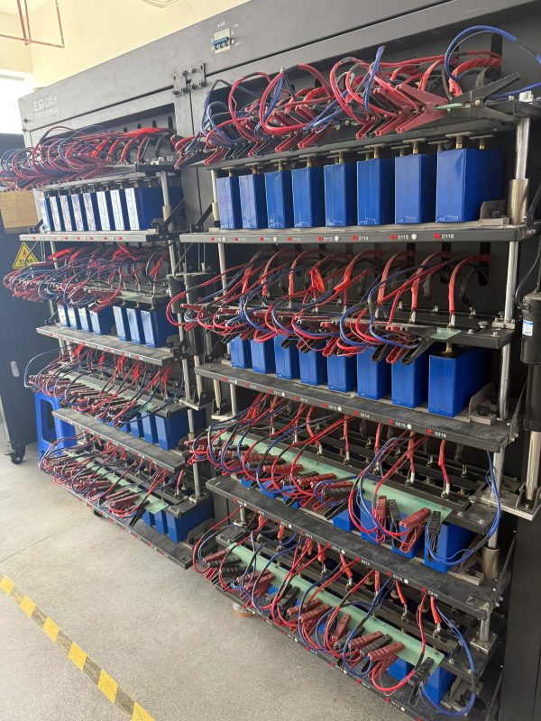 Máy kiểm tra sạc, xả, nội trở của cell