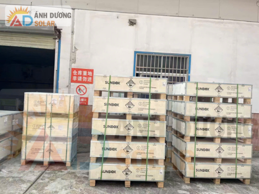 pin-luu-tru-sunbox-400ah-51-2v-4